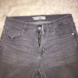 Gray skinny jeans